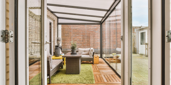 Puertas y Ventanas Insonorizadas de Aluminio / PVC Agullana · Cortinas de Cristal