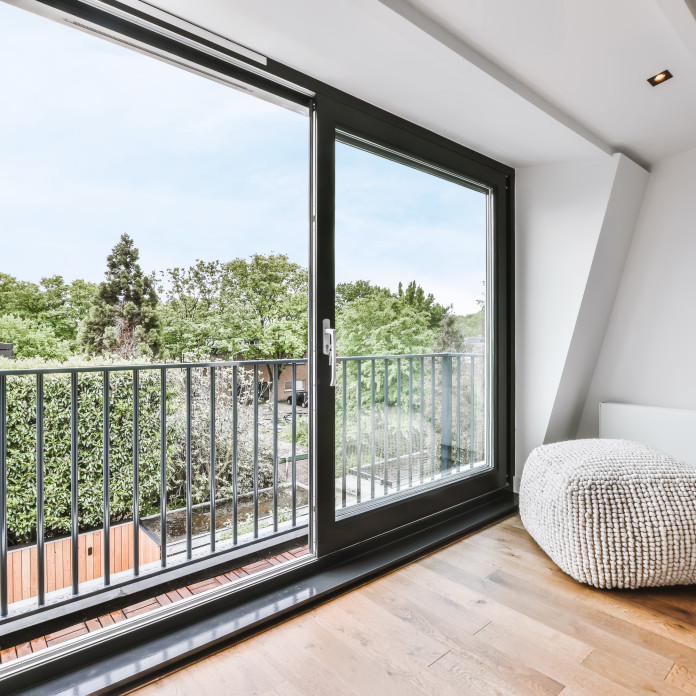 VKM Ventanas · Instalación y Montaje de Puertas y Ventanas Palamós